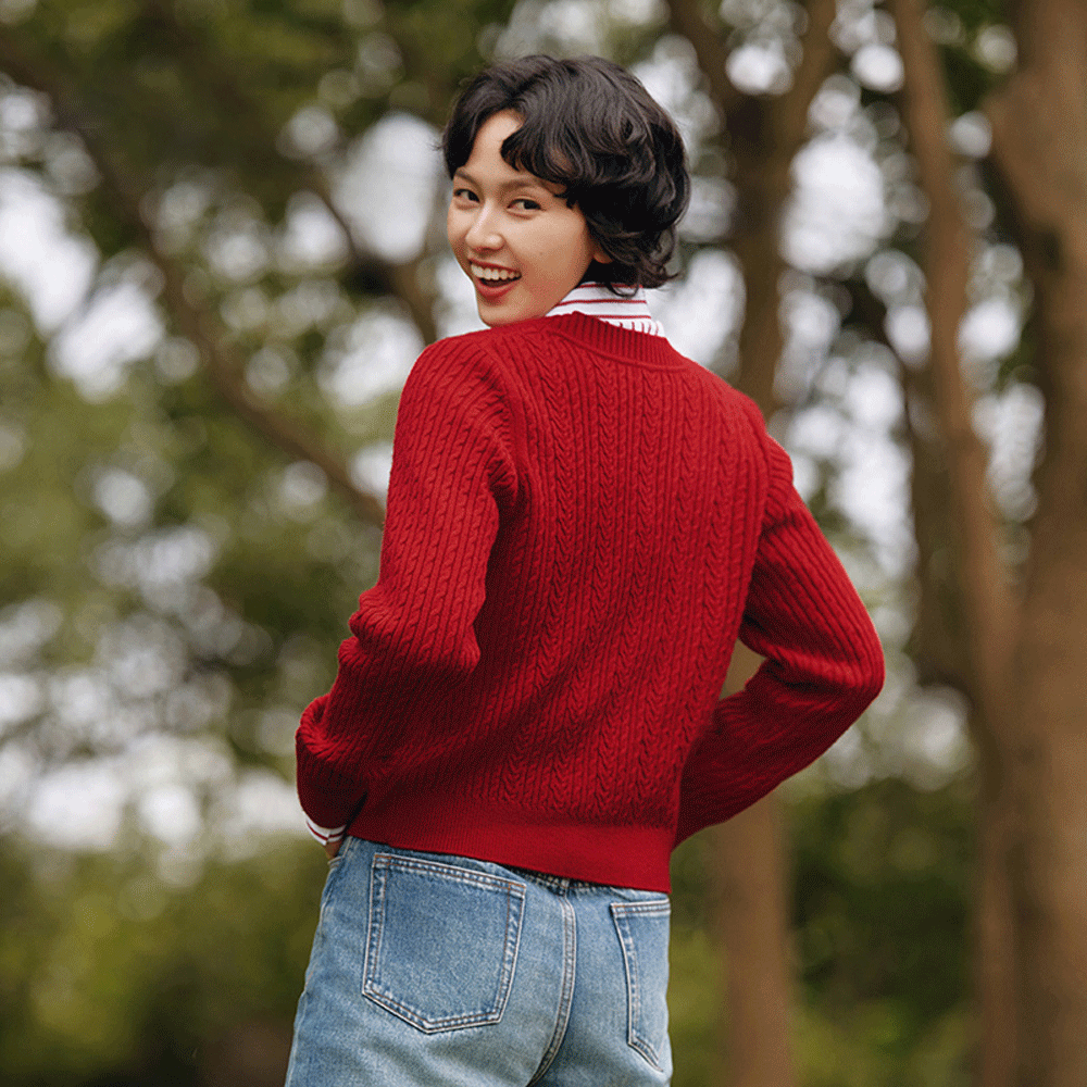 Slim Fit Knit Cardigan with Embroidery